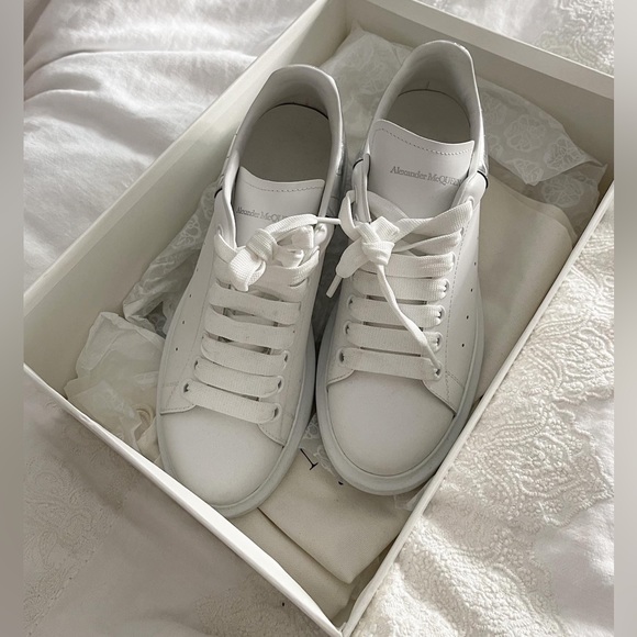 ALEXANDER MCQUEEN SNEAKERS - Picture 2 of 4